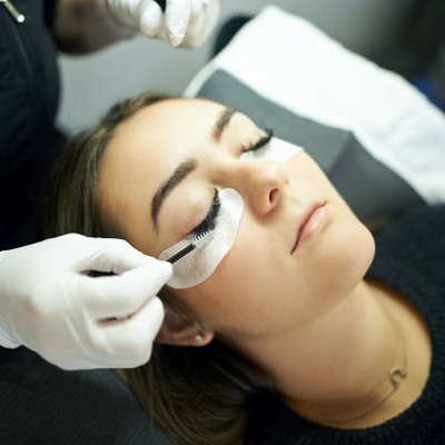 How To Find a Qualified eyelash Technician Near You