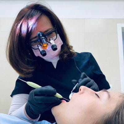 Minimum age for root canal treatment